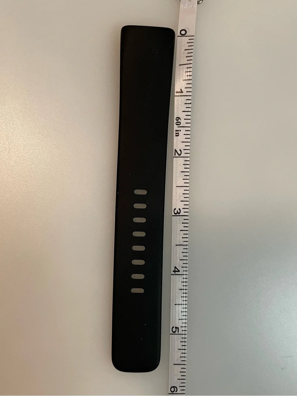 ⭐️ 5/$25 Fitbit charge 5 classic band bottom half